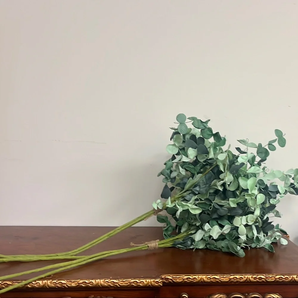 Elegant Green Faux Eucalyptus Arrangement